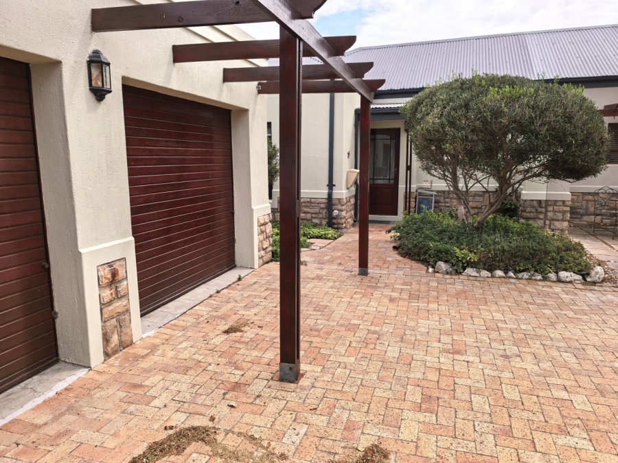 To Let 3 Bedroom Property for Rent in Atlantic Beach Golf Estate Western Cape